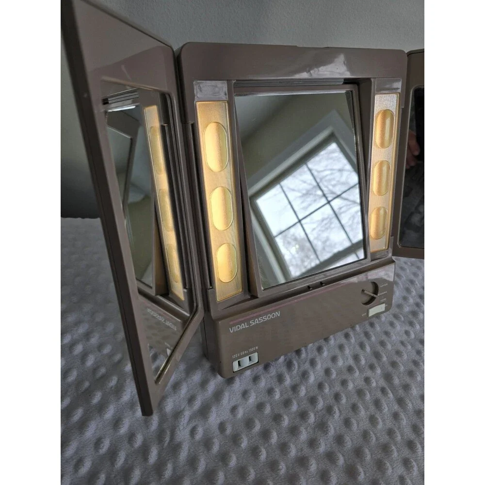 Vintage Vidal Sassoon Vanity Mirror Lighted 4-Way Makeup Magnifying Taupe Works